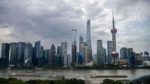 上海餐饮业的女性，难在哪？