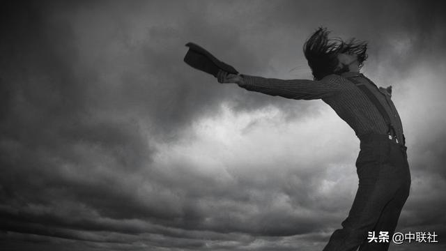 跨界多面鬼才：走近潮语歌曲《潮汕》唱作人易白