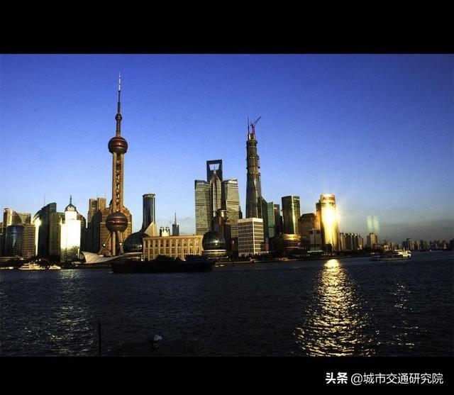 新年随笔：致敬在上海和石家庄默默奋斗的人们