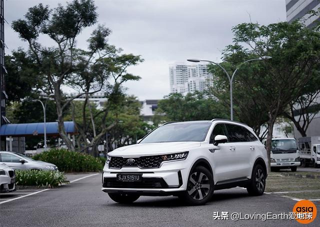 全新换代起亚索兰托：可以周末轻度越野的城市通勤7座SUV