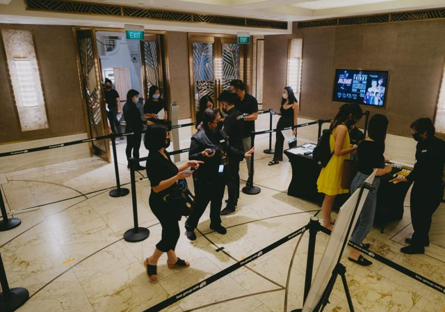狮城250人现场演唱会 歌手观众热情无阻