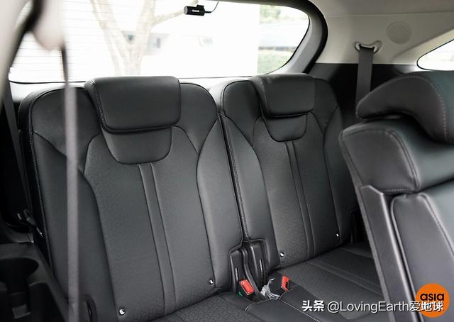 全新换代起亚索兰托：可以周末轻度越野的城市通勤7座SUV