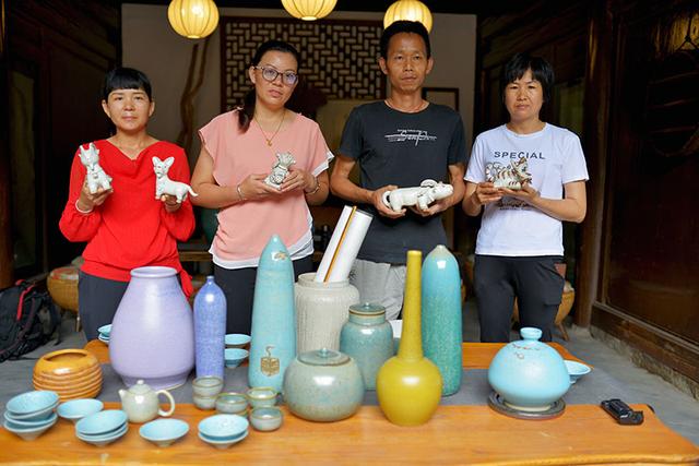 薪火相传：云南华宁陶的传承与保护