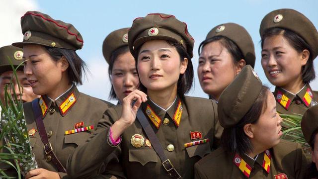 一边喊着反美口号，一边吃着美式汉堡！真实朝鲜如何看待美国文化