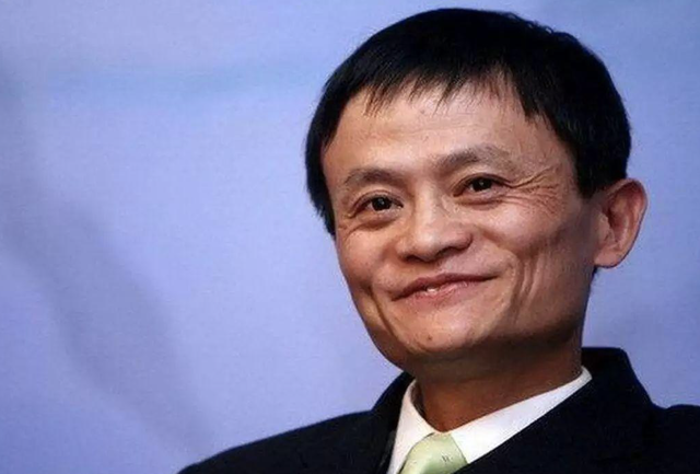 频繁套现带着钱去美国，一家6口5人成美国籍，2021没钱套了