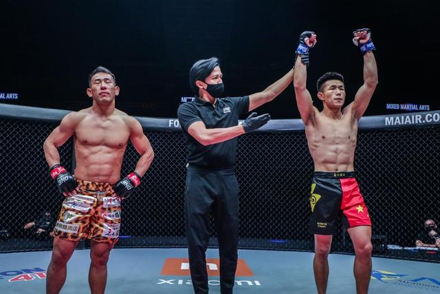 中国运动员首次在ONE战胜日本对手