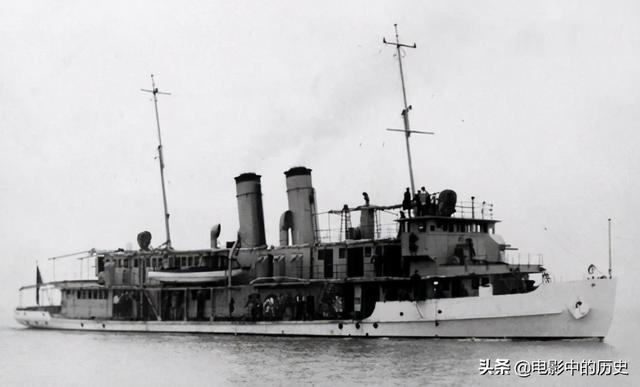 《圣保罗号炮艇》中的美国炮舰原型，居然被彭德怀用火炮击中过