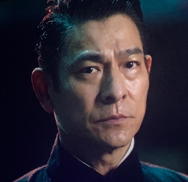 《人潮汹涌》为何疯狂反攻？最感动：张艺谋根本不做，刘德华做了