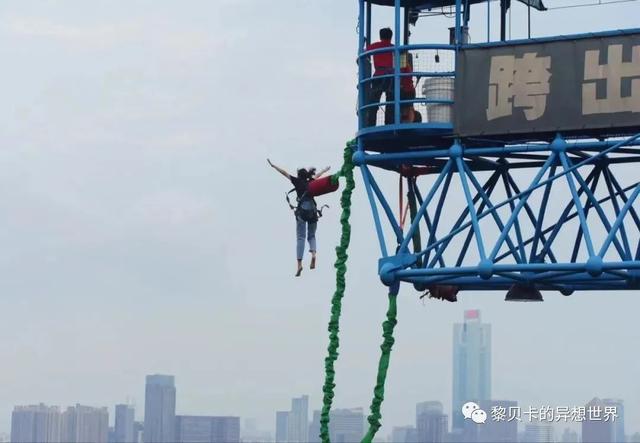 28岁年薪百万裸辞、30岁从零开始、46岁跑马拉松......她们也太敢了