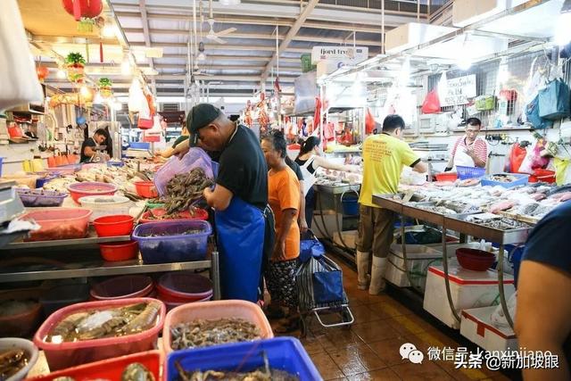 1新币标下巴刹摊位，小贩三年租金才$36