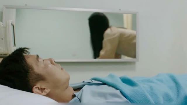 《亚洲怪谈之新加坡》工人拔下女孩脖子上的钉子