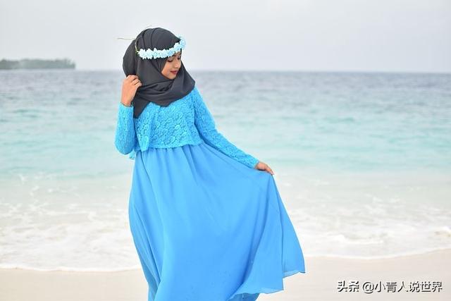 马尔代夫的蓝色海水清澈透明是潜水圣地，马尔代夫是个怎样的岛国