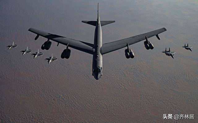 B-52：服役将达一百年的轰炸机 美国进行地缘争夺的重要工具