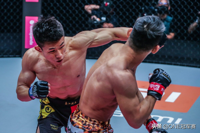 中国拳手圆笼首次KO日本冠军，唐凯：相信我，我能赢丹勒