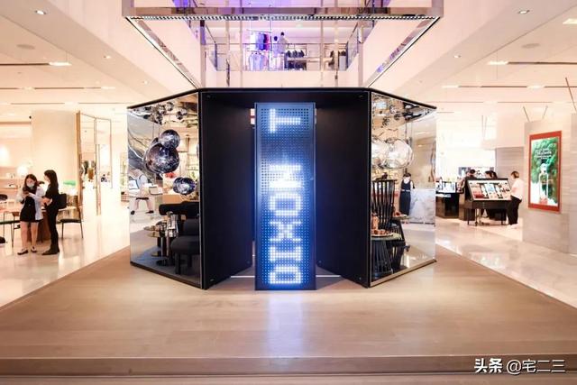 Tom Dixon×成都连卡佛：英国鬼才设计师的超现实空间