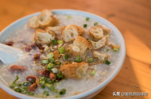 奶粥配饼，巧克力粥配咸鱼？看完这些，粥做成什么样我都不惊讶了
