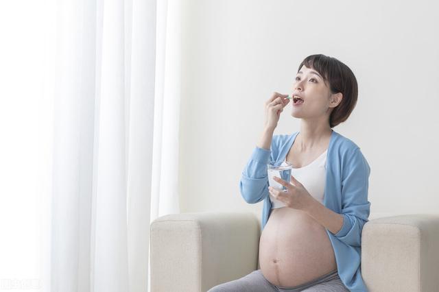 在孕前和孕期为准妈妈补充营养可有效降低早产风险
