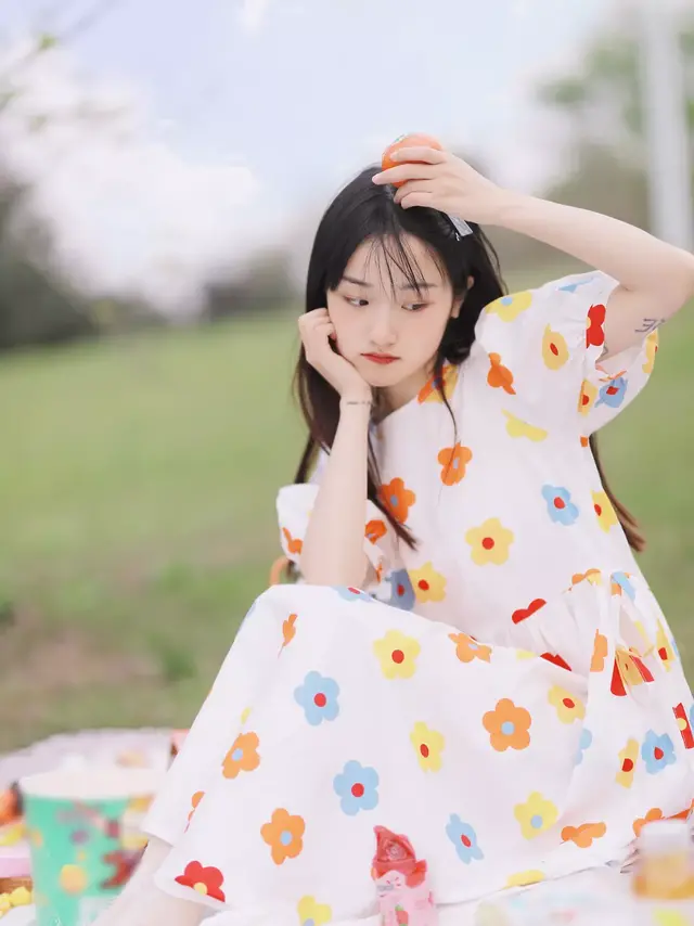 还穿阔腿裤吗？初夏穿搭模板，气质又撩人