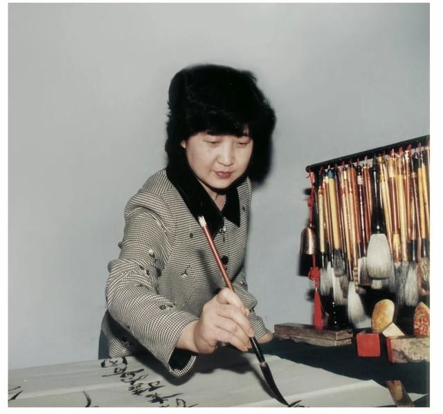 戴媛，用一场“墨海追光文以载道”书写她的艺术人生