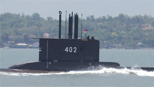 印尼潜艇失联，艇上53人，发现泄漏油料，找到、救援都挺难