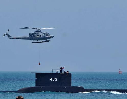 印尼超载潜艇失联：700米海底的高难度救援