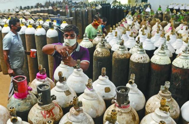 多名患者因缺乏氧气死亡后，印度旁遮普邦关闭钢厂将氧气转医用