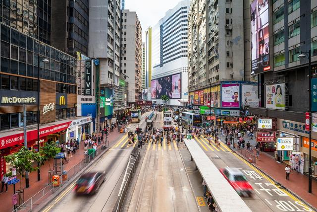 「特写」香港时尚人的职业下半场：转行，又或者去上海