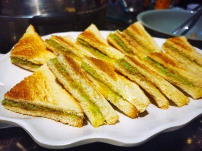 瞬间被治愈！柠檬鸡、新加坡烤面包，每次都吃到光盘