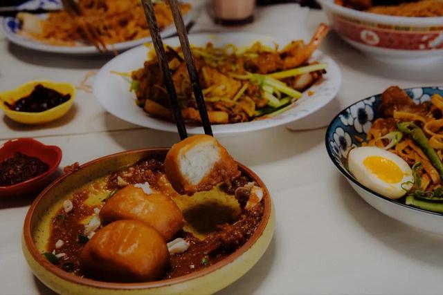 辣酱蟹两种口味，地道的面条