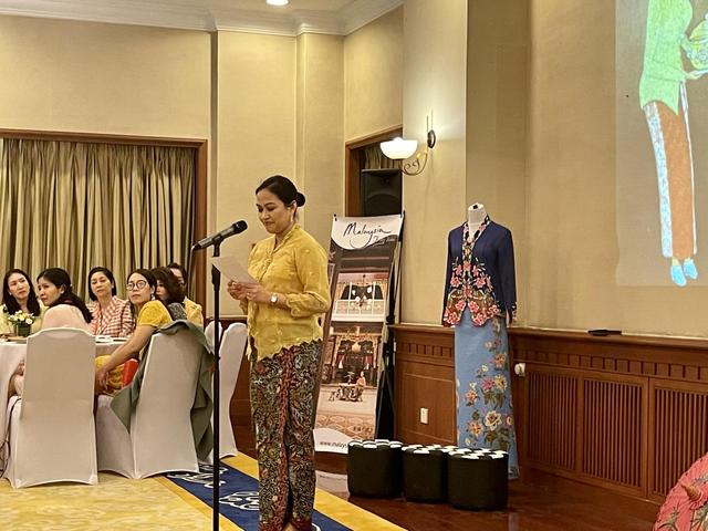 峇峇娘惹文化主题东盟妇女茶话会在马来西亚驻华大使官邸举行
