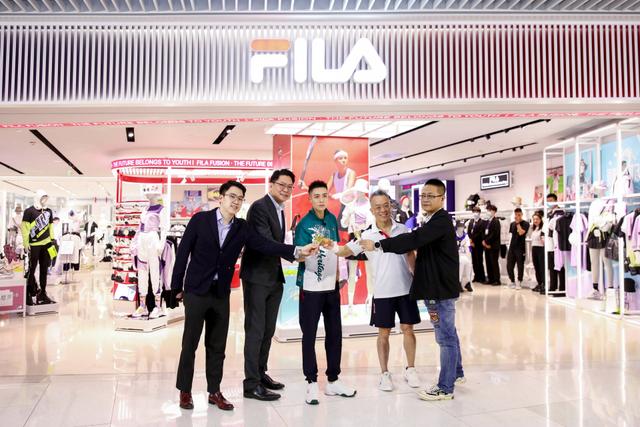 红土传奇泉城再现，FILA携手谷嘉诚为自信加冕