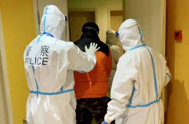 非吸案主犯逃到国外打黑工为生被劝返：“回到祖国很温暖”