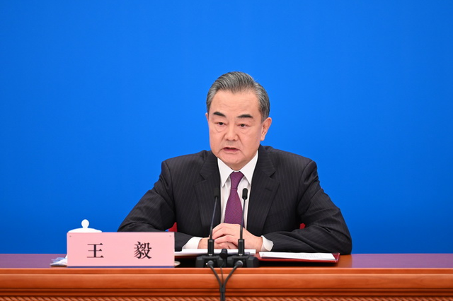 中国突围美国封堵，一周四天五国外长会，传递的4重信号不一般