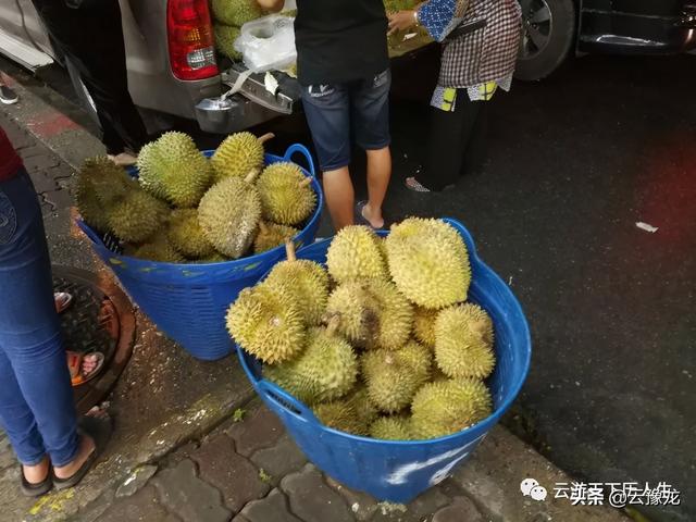 泰国新加坡马来西亚游：经香港到曼谷，吃鱼蛋粉，狂吃榴莲