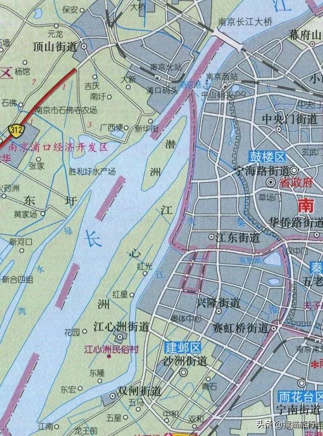 南京长江里的潜洲是无人岛，这里成了鸟儿的家园