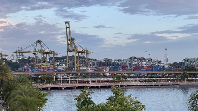 新加坡减免建筑业等外劳税 缓解南亚疫情冲击