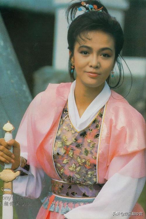 郑裕玲1988年巅峰，拍九部电影，三次获奖、外号郑九组、票房冠军