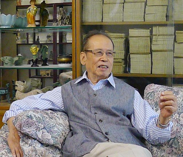 外交部原副部长：香港回归前英国每年拿走上千亿