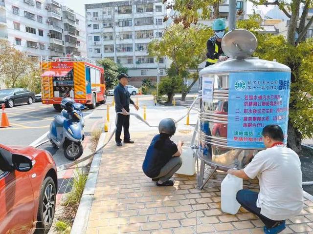 台湾56年最严重旱情：降水绕着台湾走，日月潭变草原，台积电缺水危及全球芯片，民进党却只会祈雨