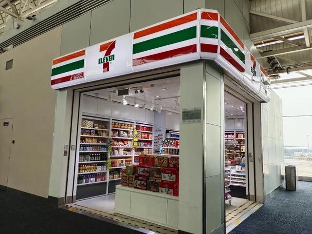 老百货赚钱新招：梅西百货投资宠物、家居业务；伦敦Selfridges百货承办婚礼丨一周全球观察
