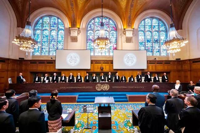 白礁岛争端，2008年国际法院以12比4的多数票将之判给新加坡