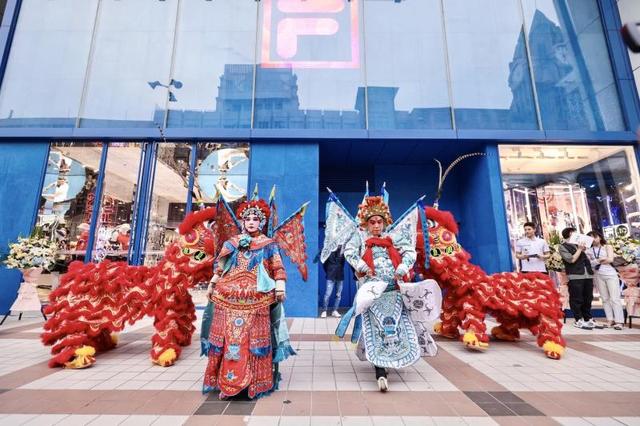 时尚速递 | 解锁帝都打卡新圣地 FILA全球全新概念店盛大开幕