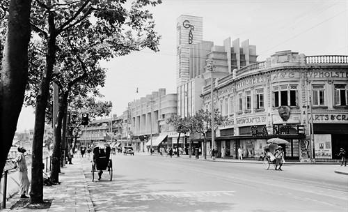 上海与英国利益攸关，日寇两次在此挑起战端，其为何都袖手旁观