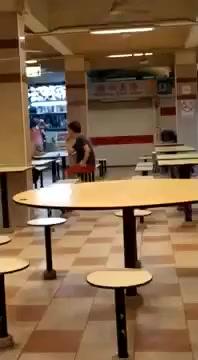 一句“新加坡人了不起啊？”引发争执