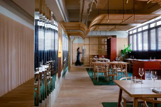 餐饮空间设计：多种地域文化融合而成的香港餐厅，是你的菜吗？