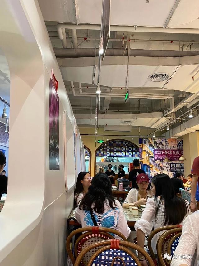 香港有家茶餐厅，开到福田后爆红，不禁勾起了新加坡的记忆