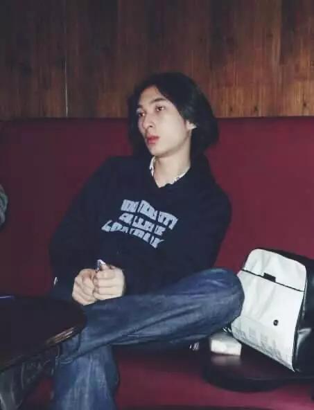 每个生命都需温柔以待，是什么样的教育让王思聪成了“葱油饼”