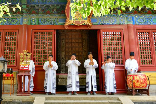 让古谱里的音符“活”起来：“古乐活化石”智化寺京音乐和它的守护人