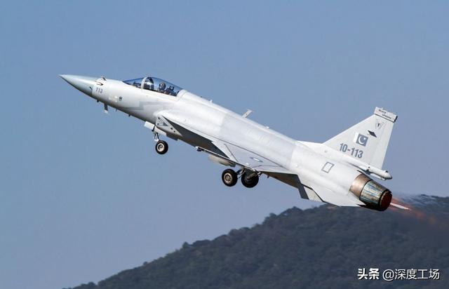 36架枭龙战机！马来西亚需要战机对抗新加坡：韩国印度也在争抢