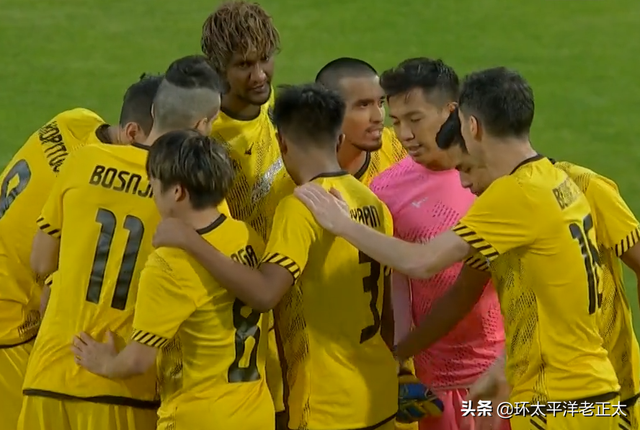 2-0！昔日亚冠冠军发挥失常，仍拼下首胜，亚冠新军首秀无缘爆冷